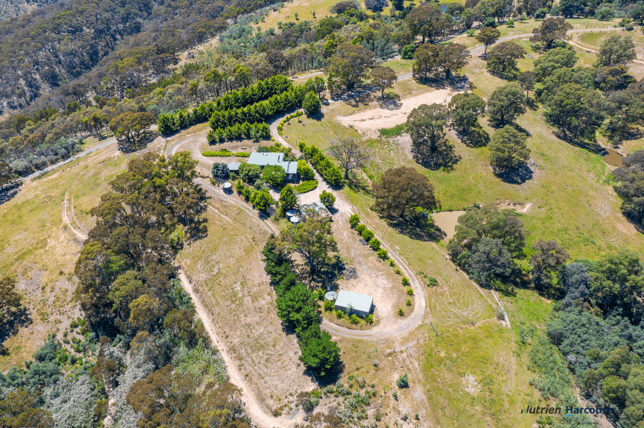 8 Clarries Track, MAINTONGOON, VIC 3714