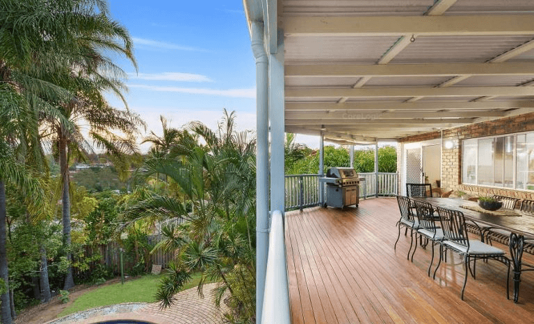 74 Bielby Road, KENMORE HILLS, QLD 4069