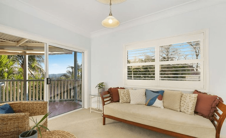 74 Bielby Road, KENMORE HILLS, QLD 4069