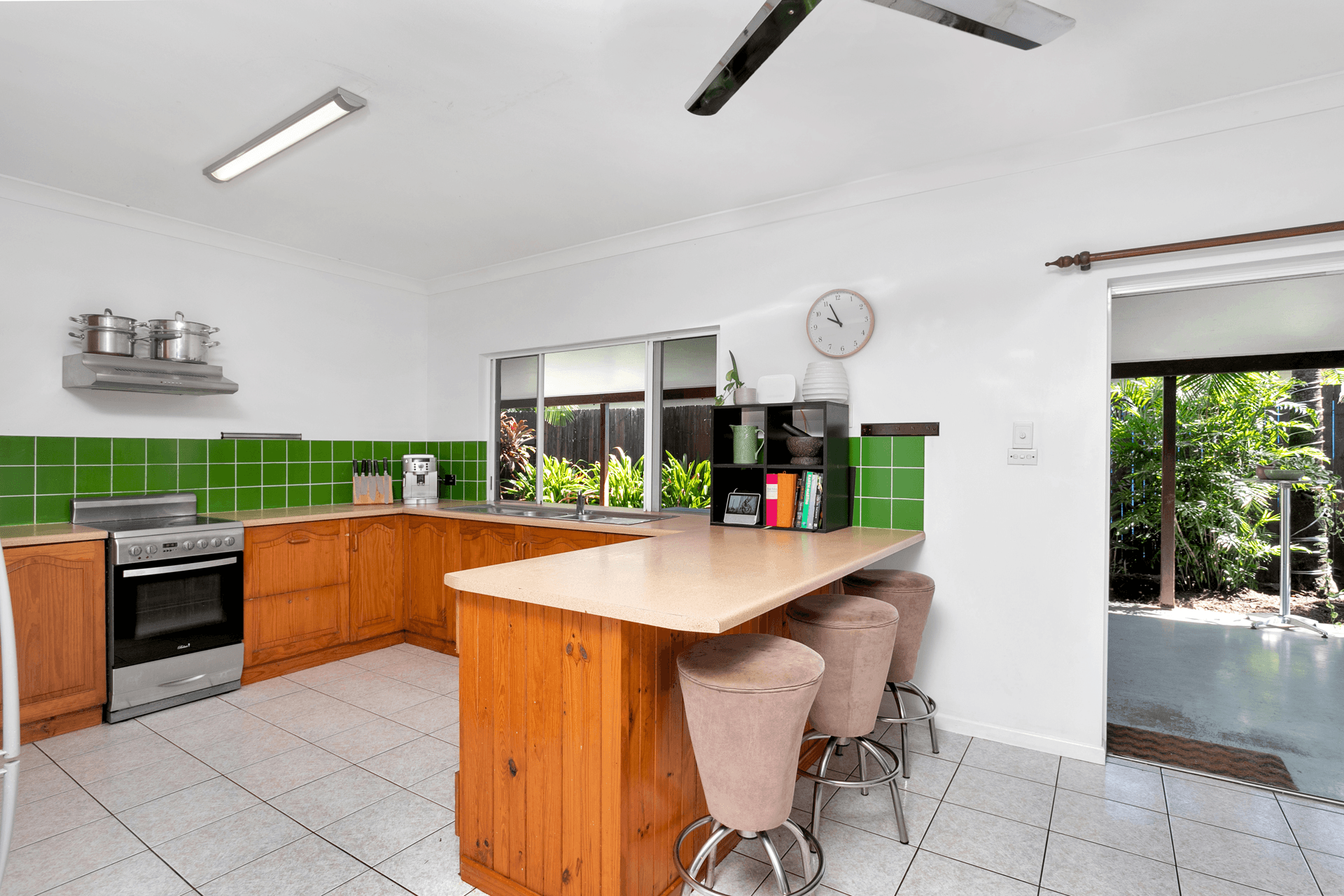 7 Mermaid Close, BENTLEY PARK, QLD 4869