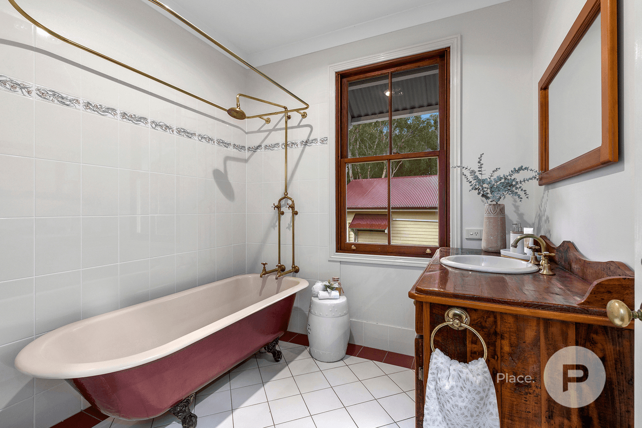 73 Saraband Drive, Eatons Hill, QLD 4037
