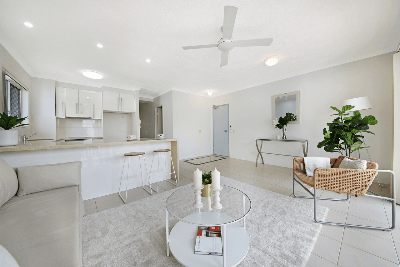 38/12 Whiting Street, LABRADOR, QLD 4215