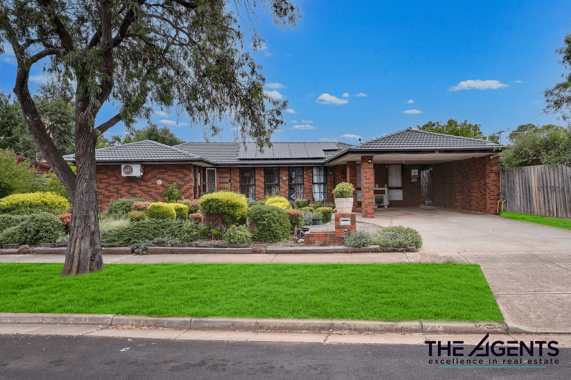 29 Dumbarton Circuit, Melton West, VIC 3337