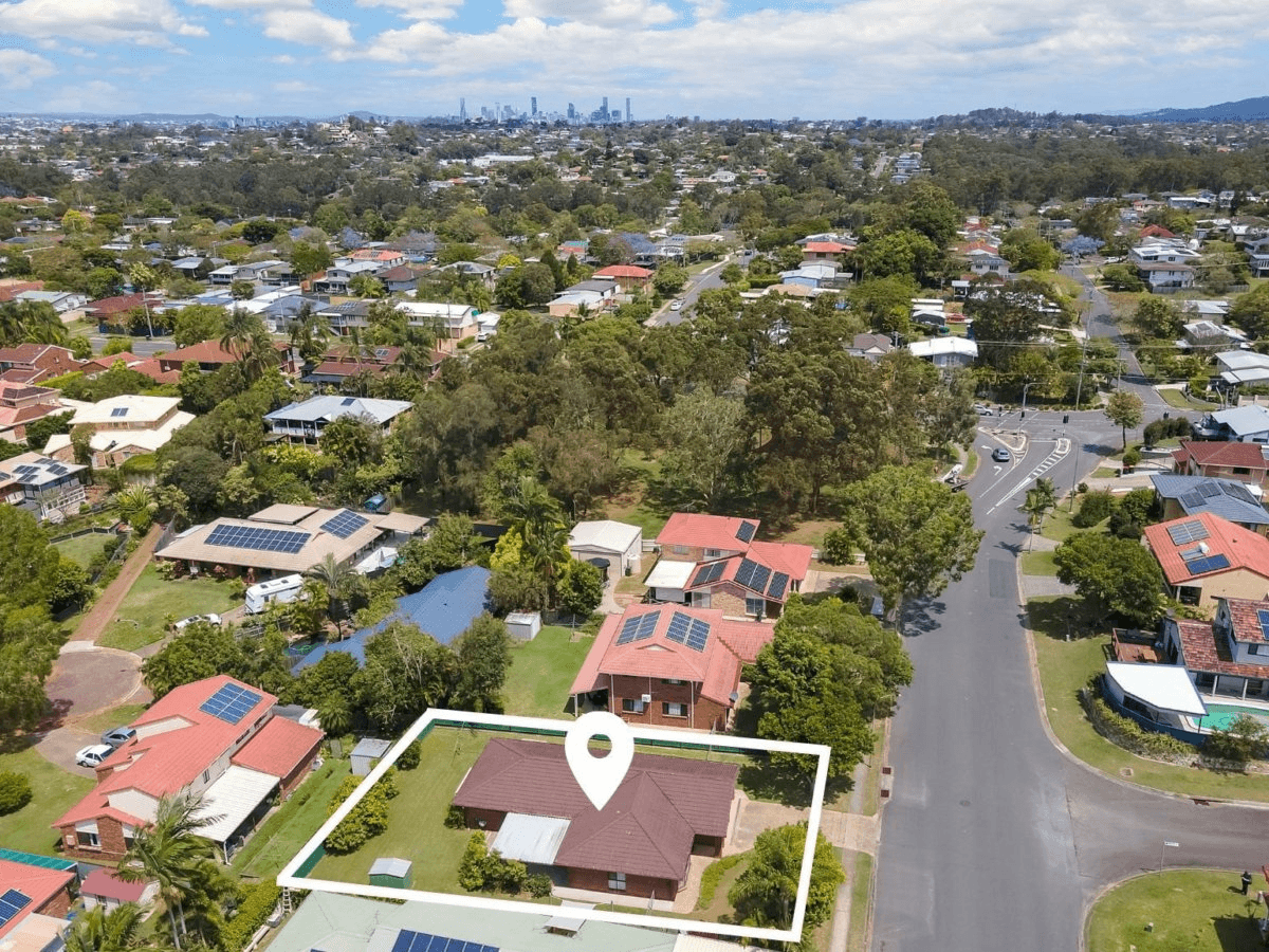 25 Whites Road, CHERMSIDE WEST, QLD 4032