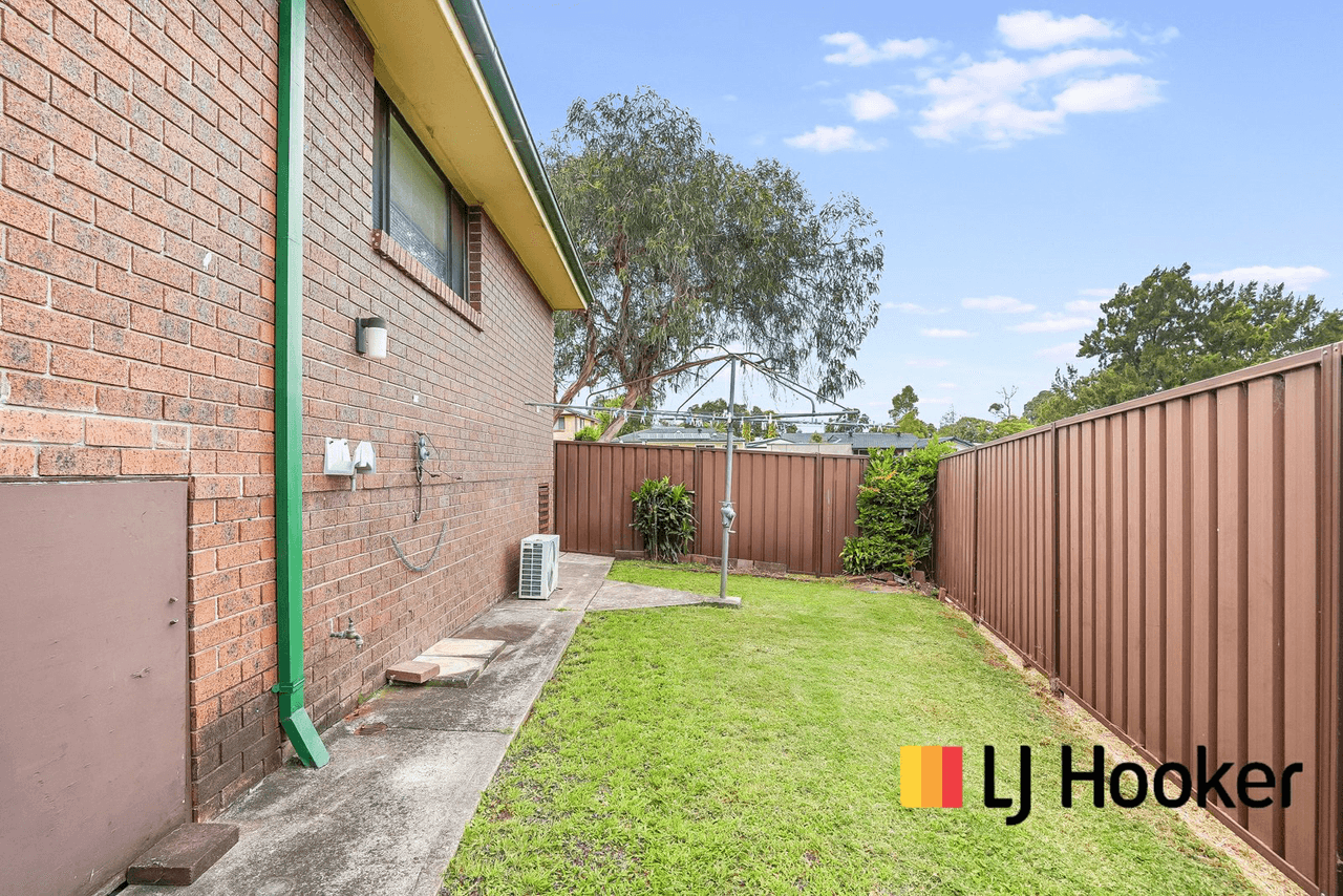 9 Muscat Place, ESCHOL PARK, NSW 2558