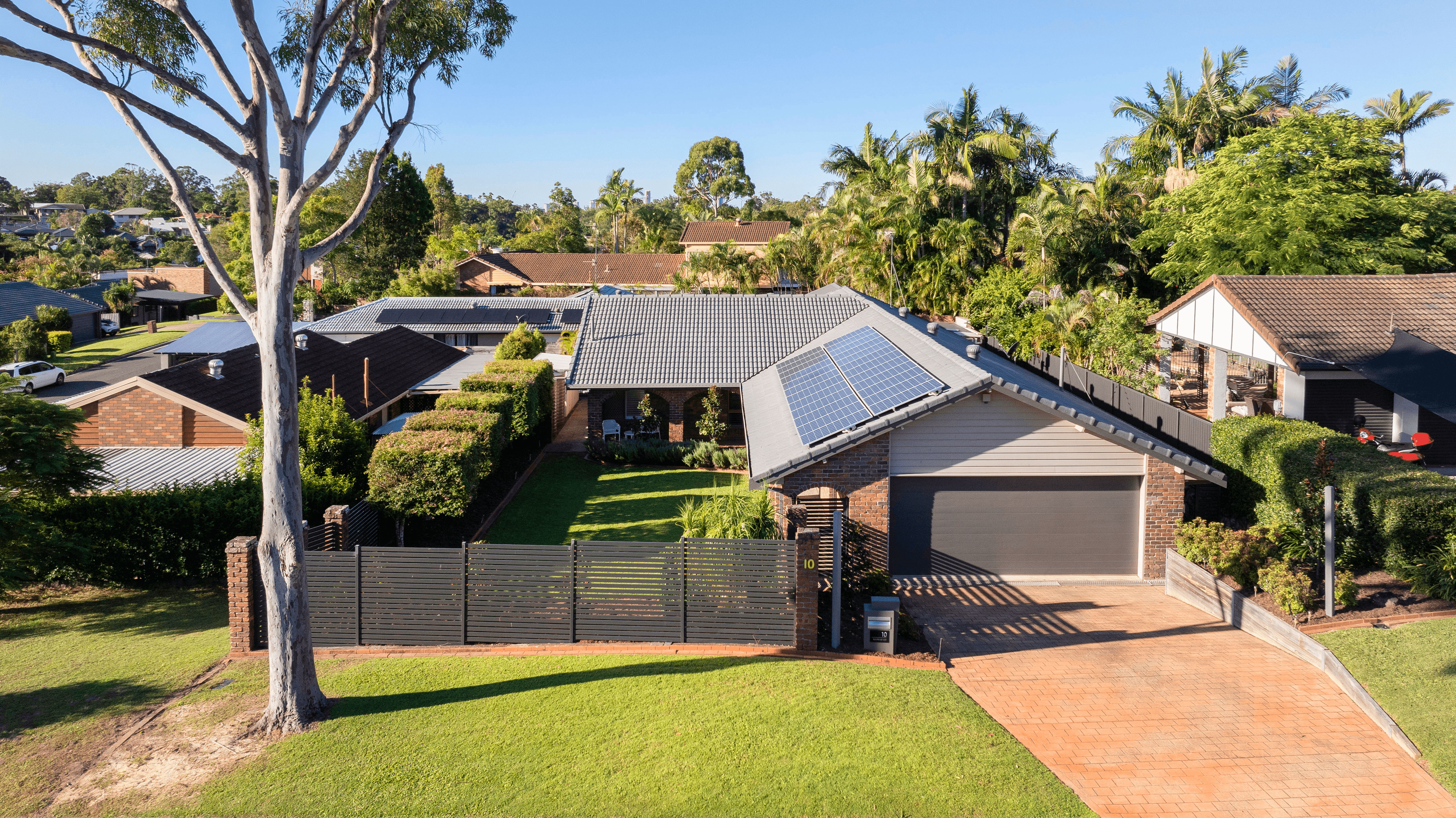 10 Talofa Street, ASHMORE, QLD 4214