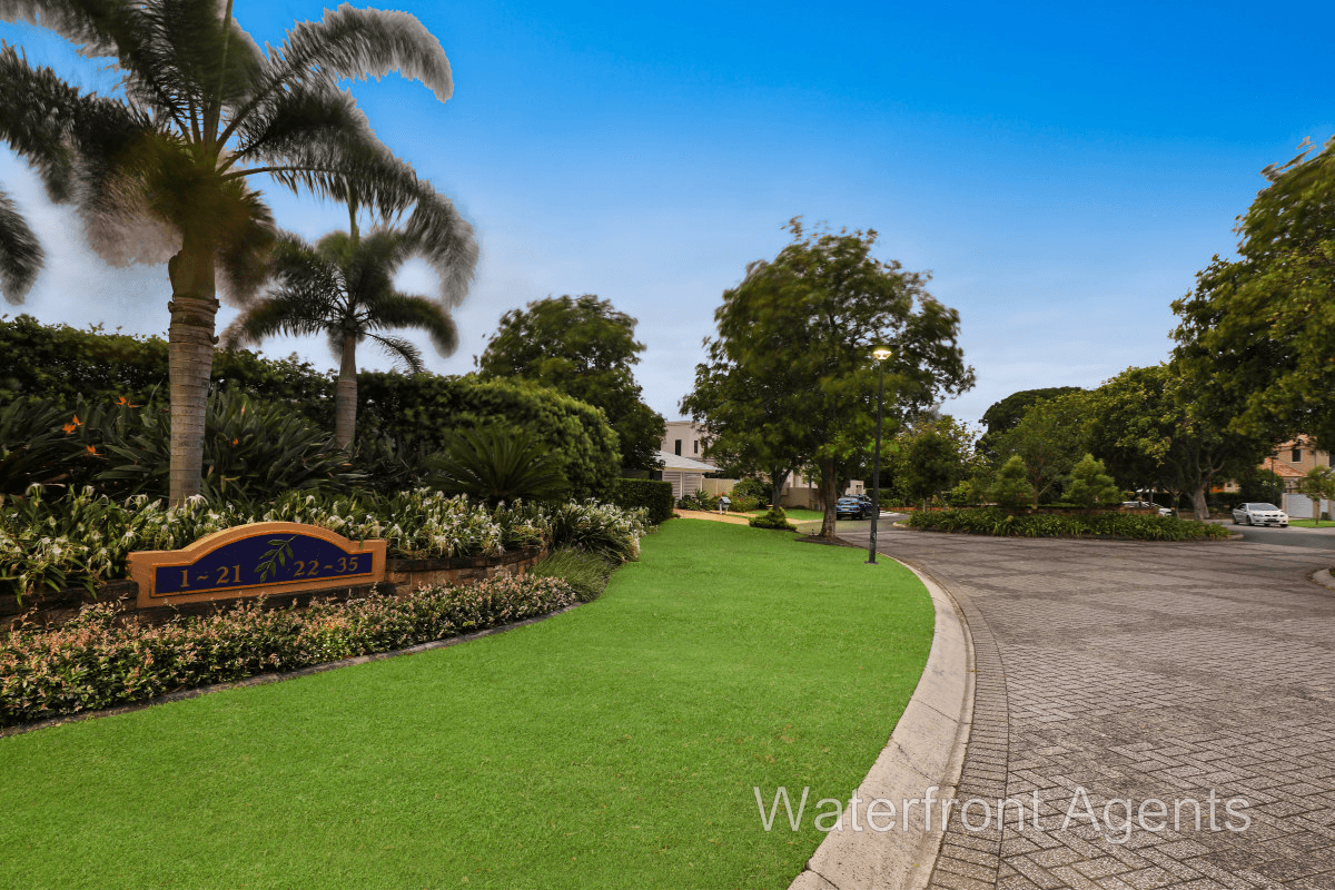 35 Mooloolah Island, Minyama, QLD 4575