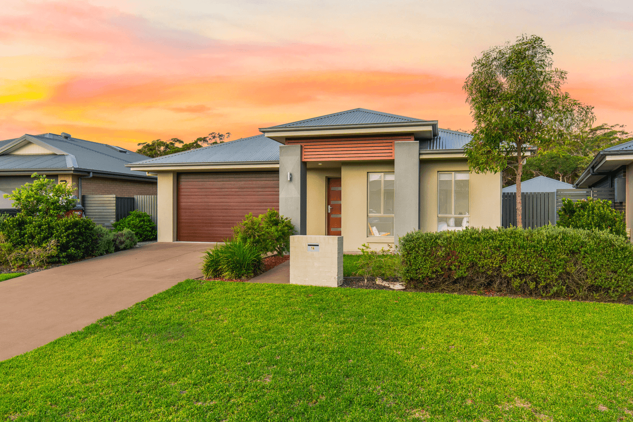 14 Apple Street, FERN BAY, NSW 2295