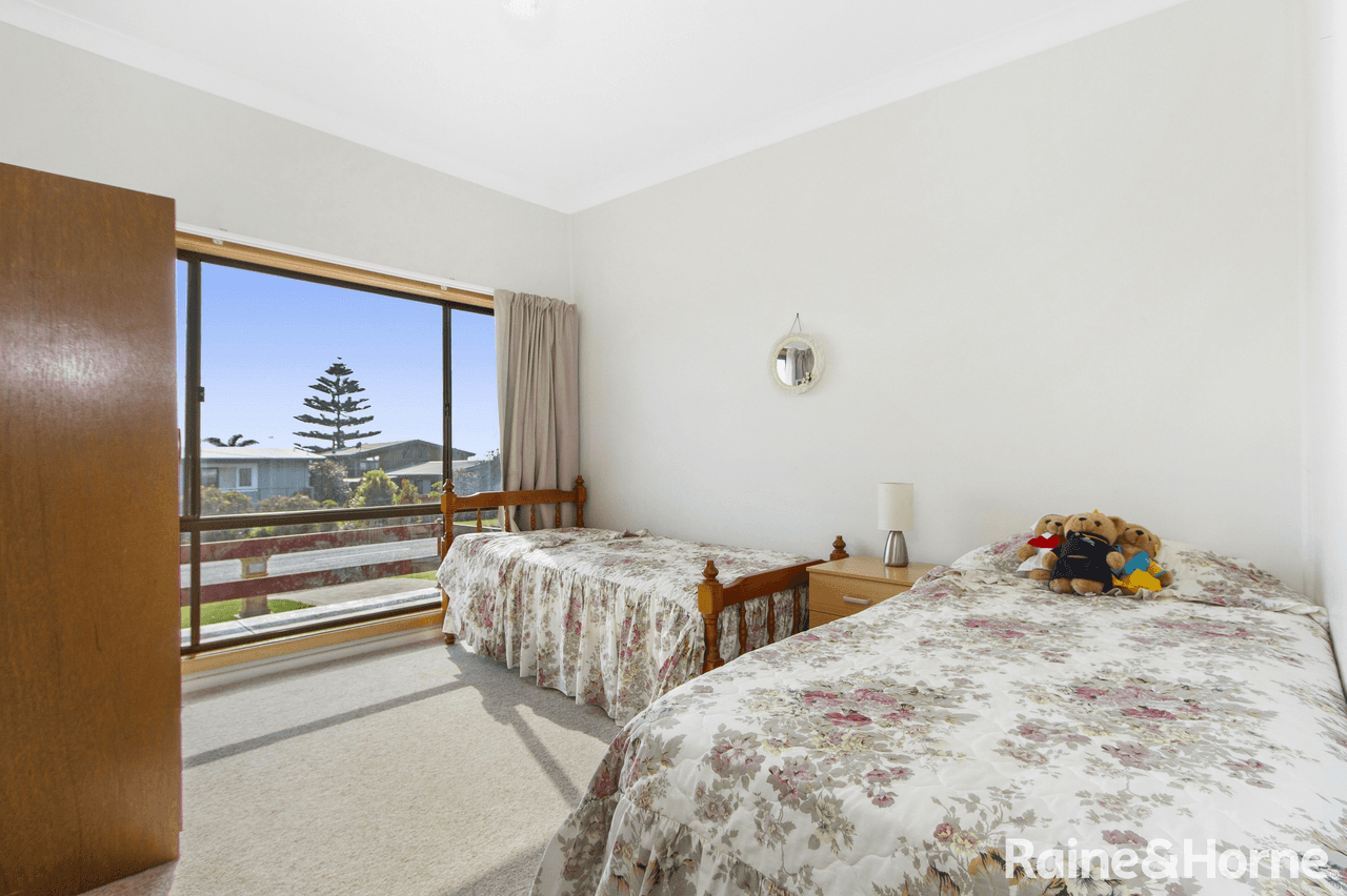 11 Highview Drive, DOLPHIN POINT, NSW 2539