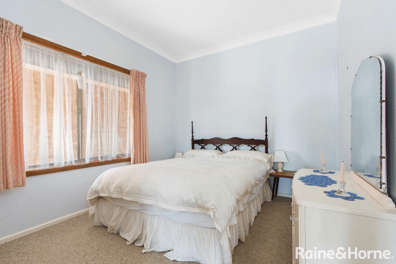 11 Highview Drive, DOLPHIN POINT, NSW 2539