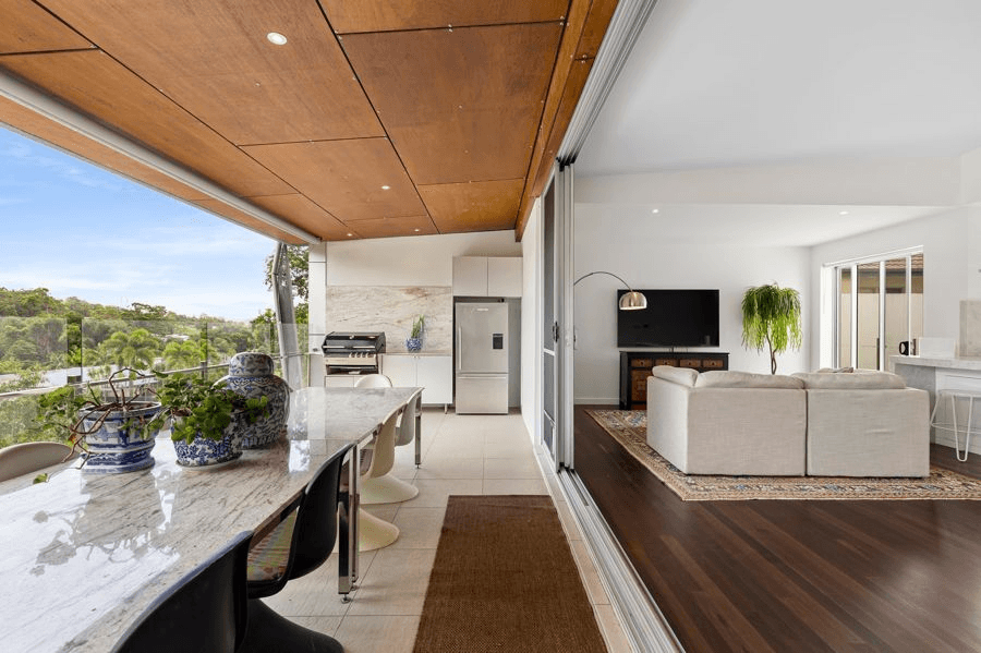 3 Connelly Court, MUDGEERABA, QLD 4213