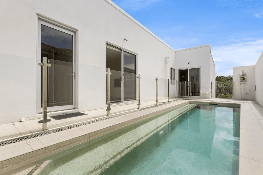3 Connelly Court, MUDGEERABA, QLD 4213