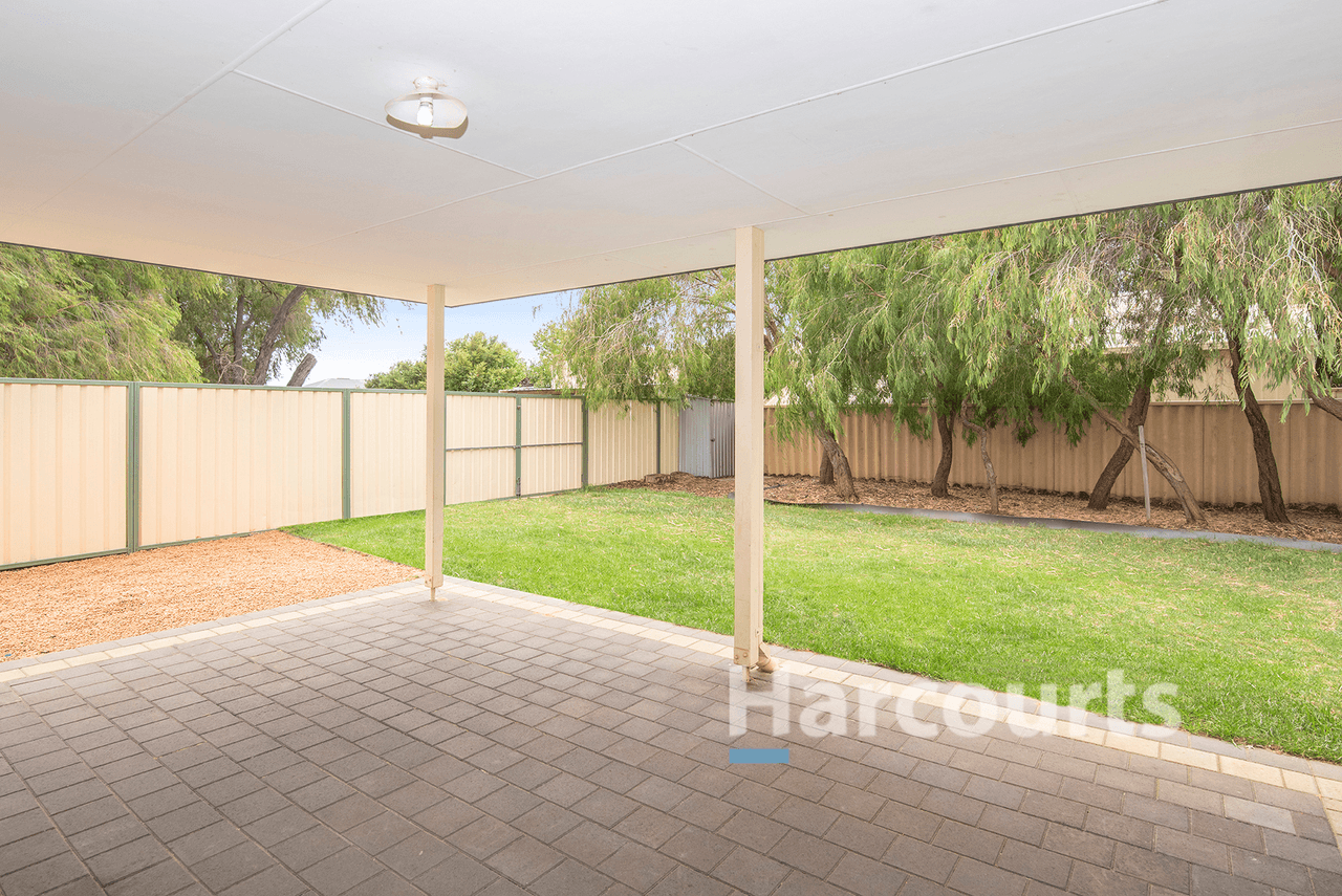 11 Serpentine Bend, YALYALUP, WA 6280