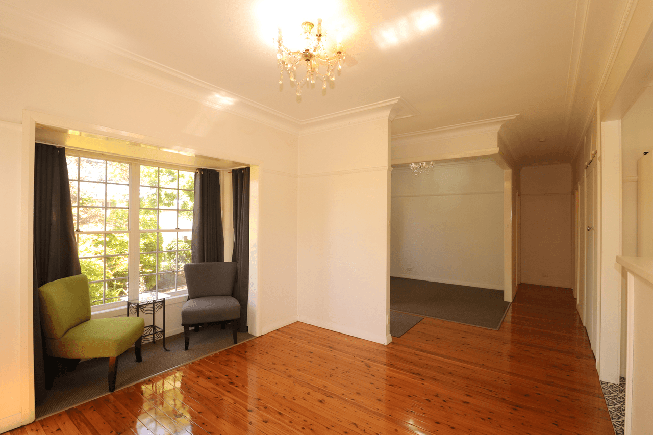 12 Short Street, GLEN INNES, NSW 2370