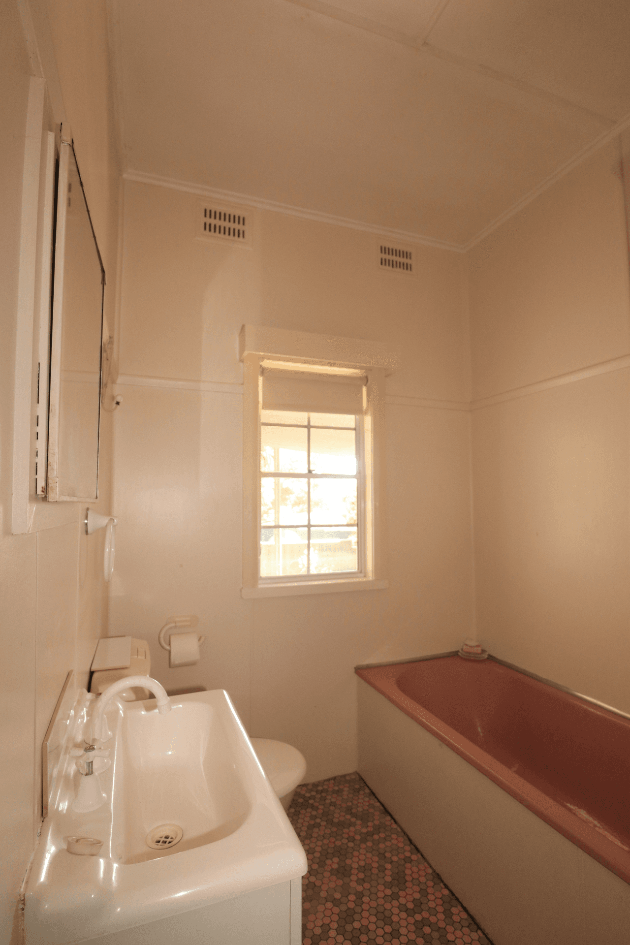 12 Short Street, GLEN INNES, NSW 2370