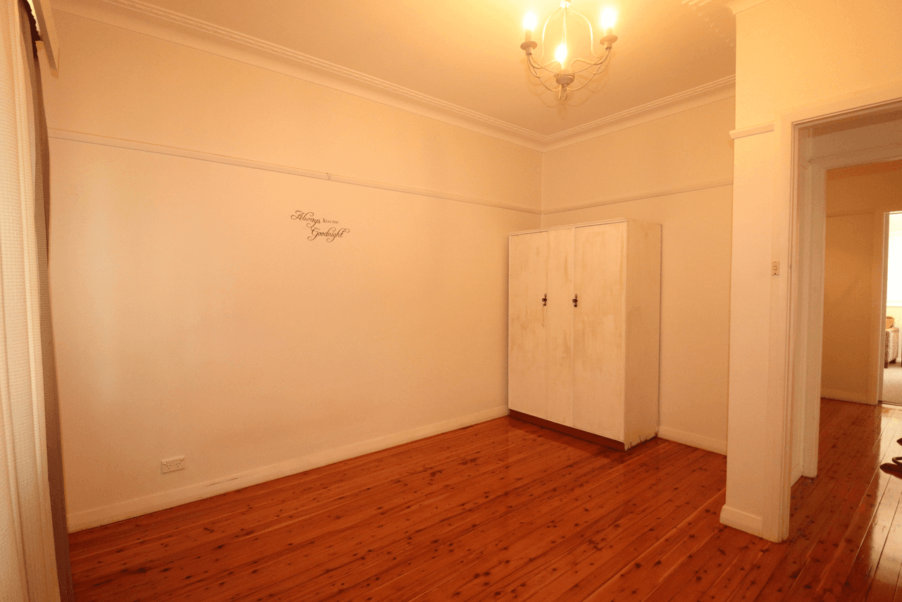 12 Short Street, GLEN INNES, NSW 2370