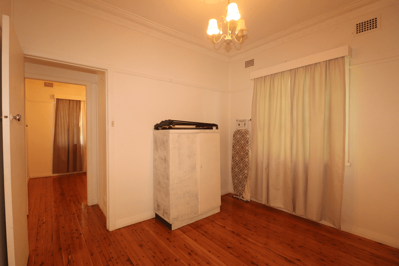 12 Short Street, GLEN INNES, NSW 2370