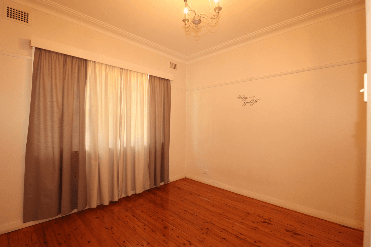 12 Short Street, GLEN INNES, NSW 2370