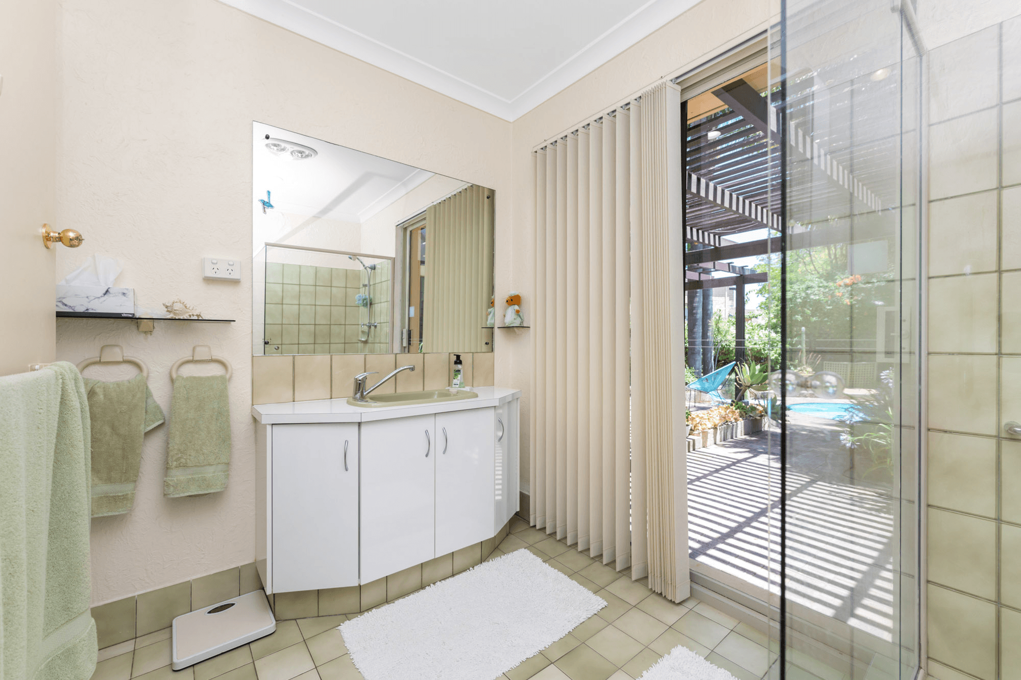 10 Willcock Street, ARDROSS, WA 6153