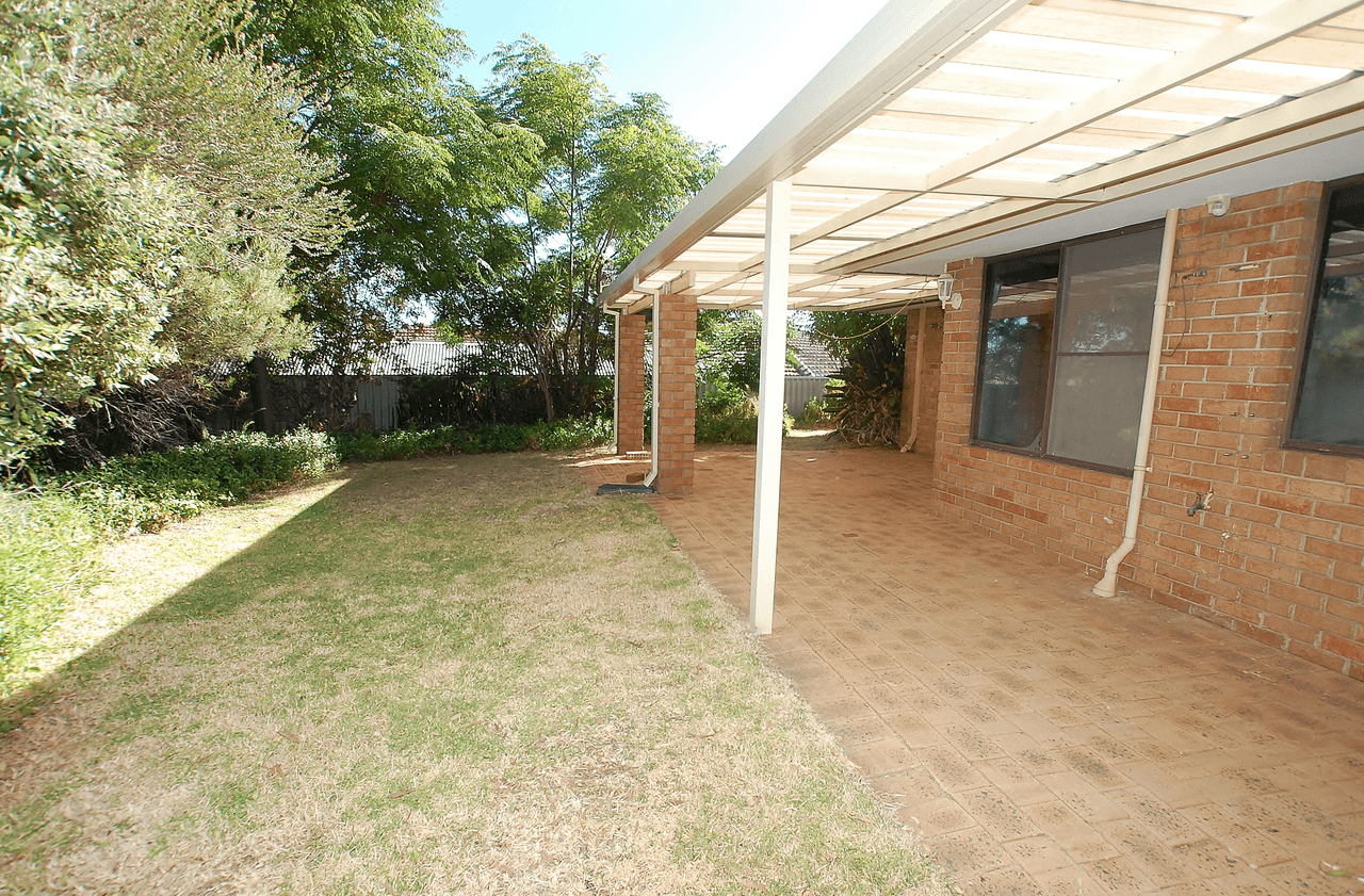 74 The Crest, WOODVALE, WA 6026