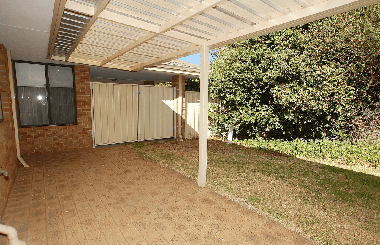 74 The Crest, WOODVALE, WA 6026