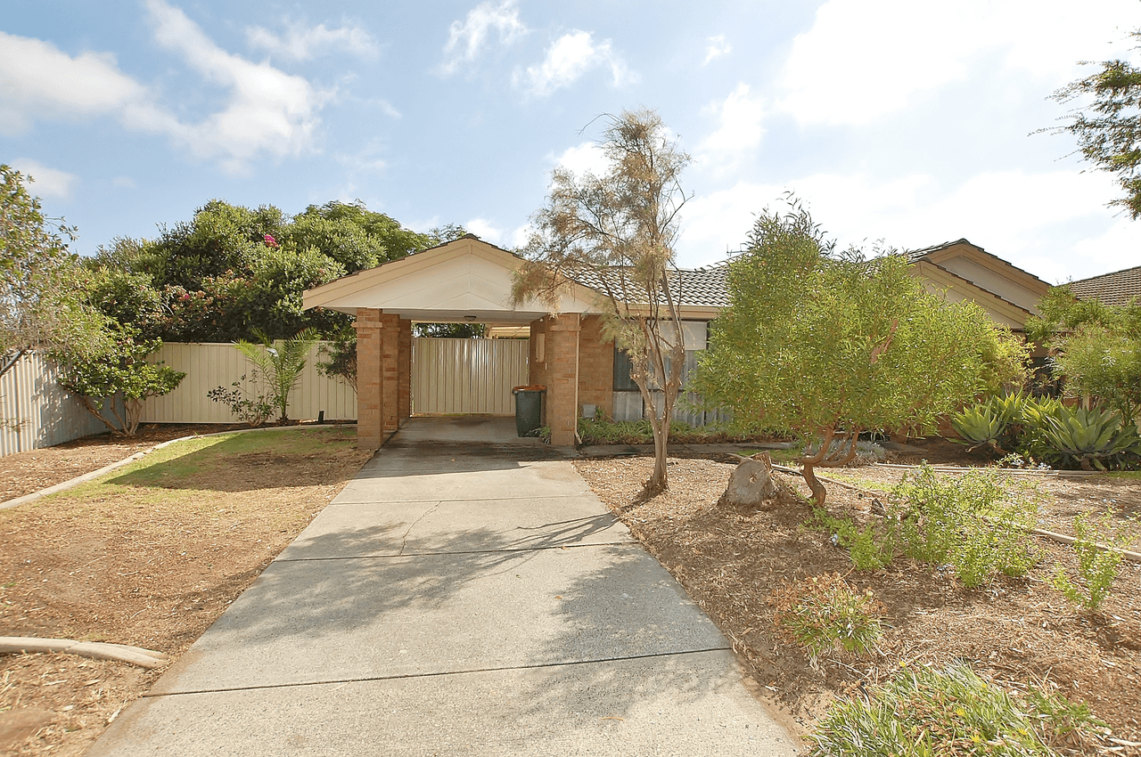 74 The Crest, WOODVALE, WA 6026