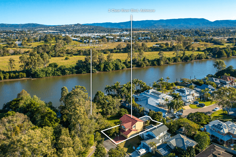 2 Clear River Boulevard, ASHMORE, QLD 4214