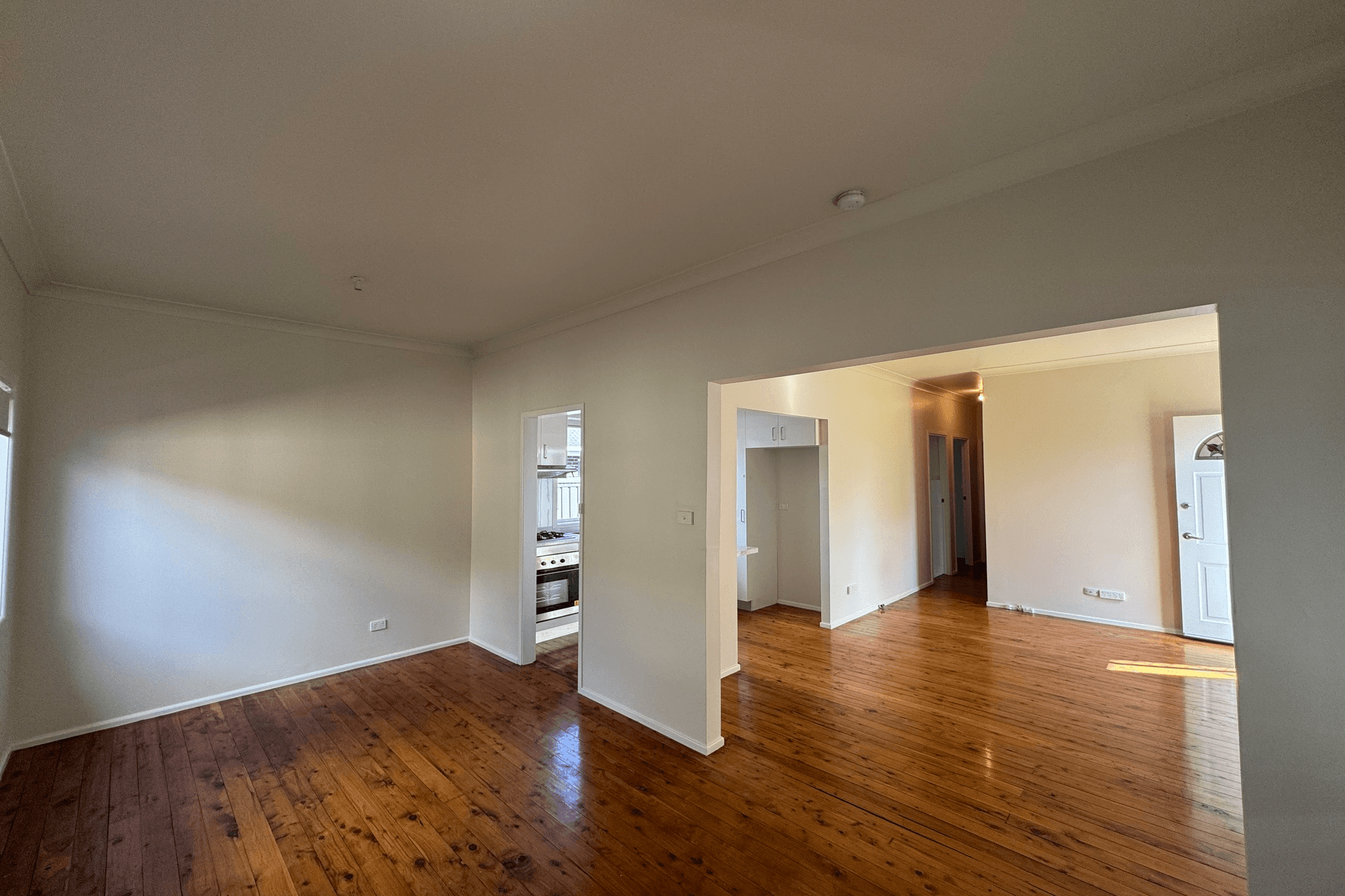 19 Dan Crescent, Colyton, NSW 2760