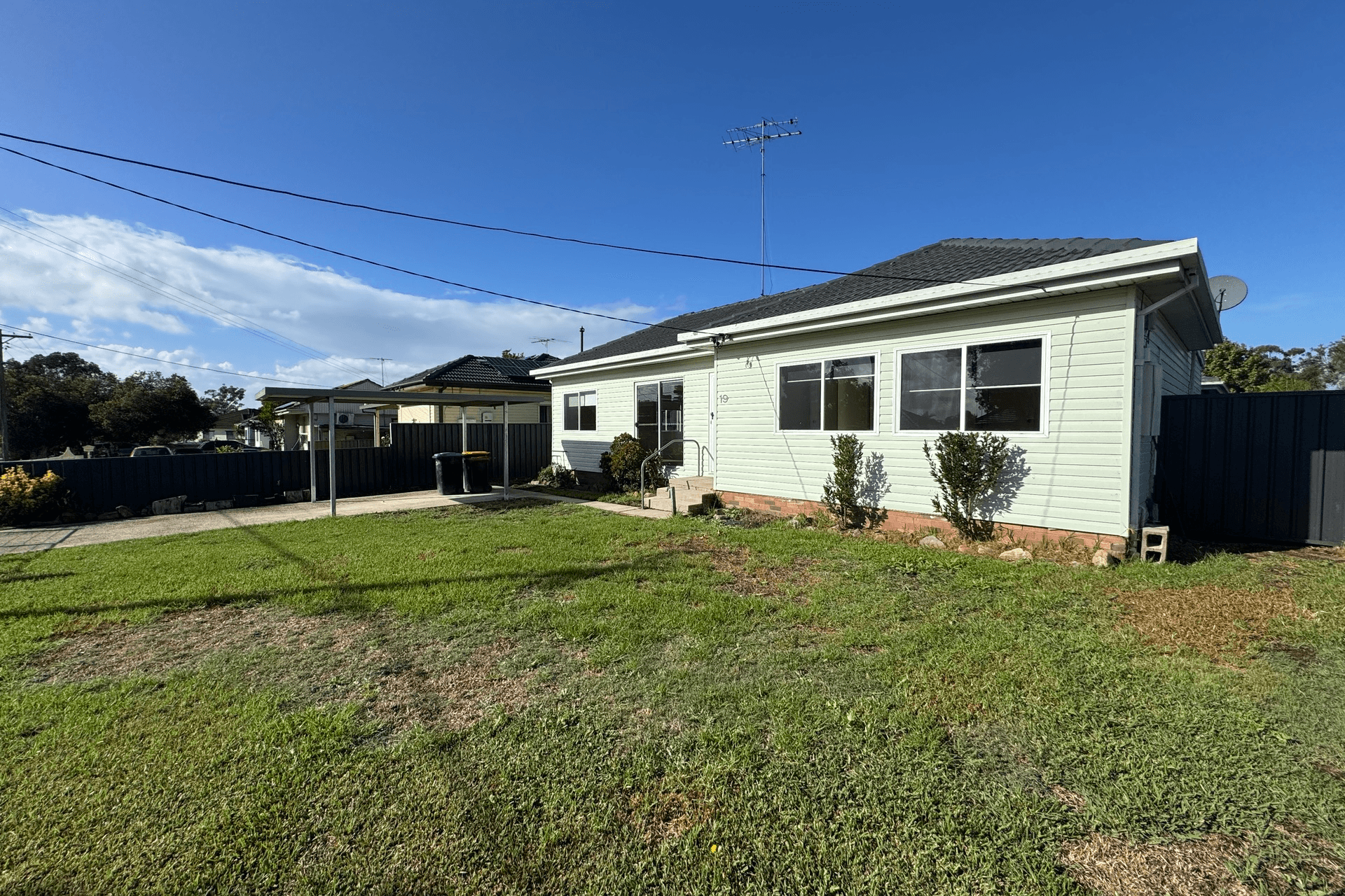 19 Dan Crescent, Colyton, NSW 2760