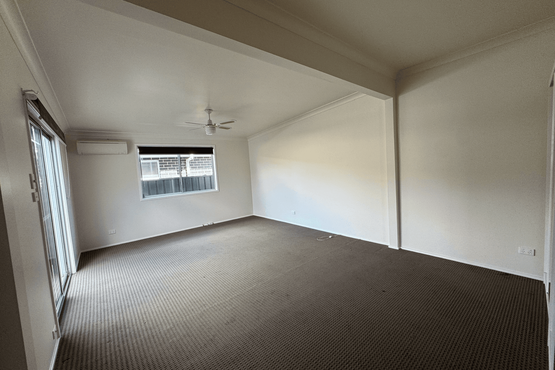 19 Dan Crescent, Colyton, NSW 2760