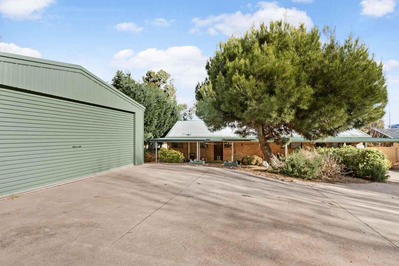 11 Van Raalte Place, CONDER, ACT 2906