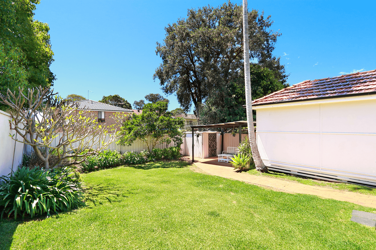 24 Bailey Parade, PEAKHURST, NSW 2210