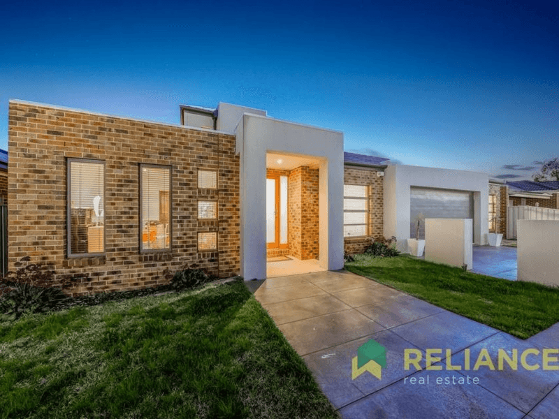 6 Palfrey Green, Caroline Springs, VIC 3023