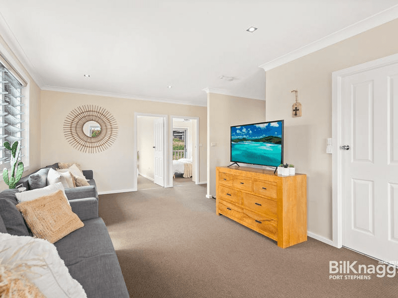 9 Tuna Crescent, FINGAL BAY, NSW 2315