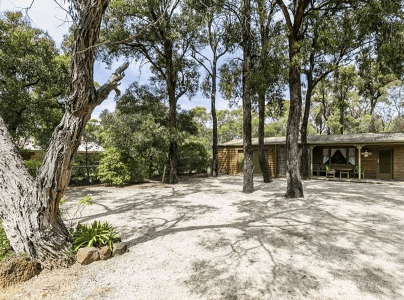 15 Boundary Road, Aireys Inlet, VIC 3231