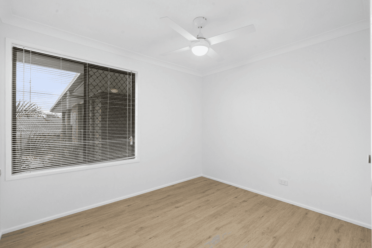 4 Churchill Court, CARRARA, QLD 4211