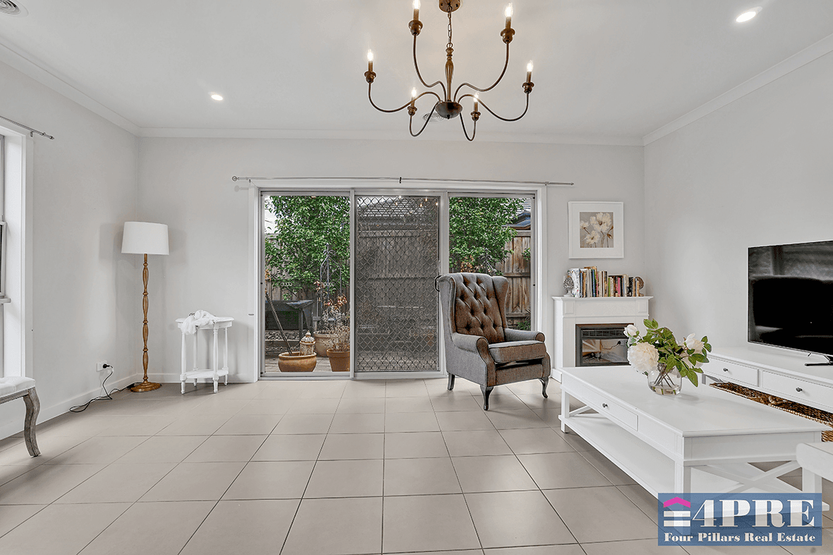 10 Savernake Road, MICKLEHAM, VIC 3064