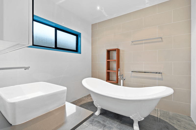 605 Freemans Drive, COORANBONG, NSW 2265