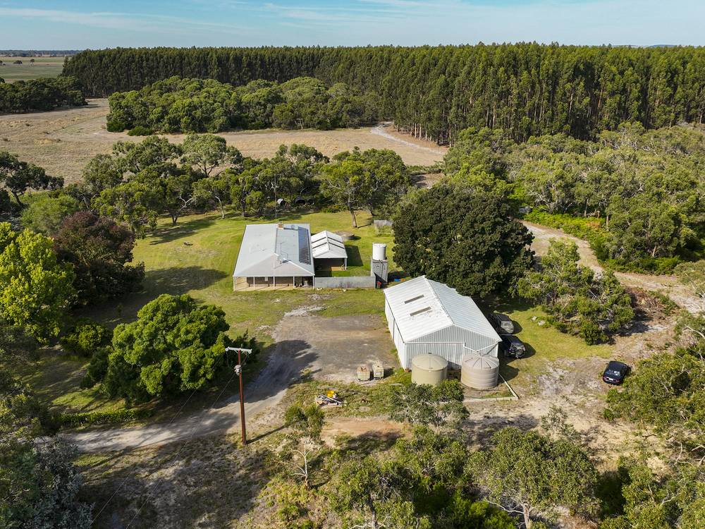 858 Manga Rd, Wattle Range, SA 5280