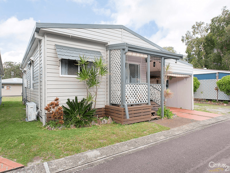 52/554 Gan Gan Road, One Mile, NSW 2316