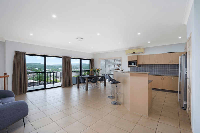 22  Angourie Crescent, PACIFIC PINES, QLD 4211