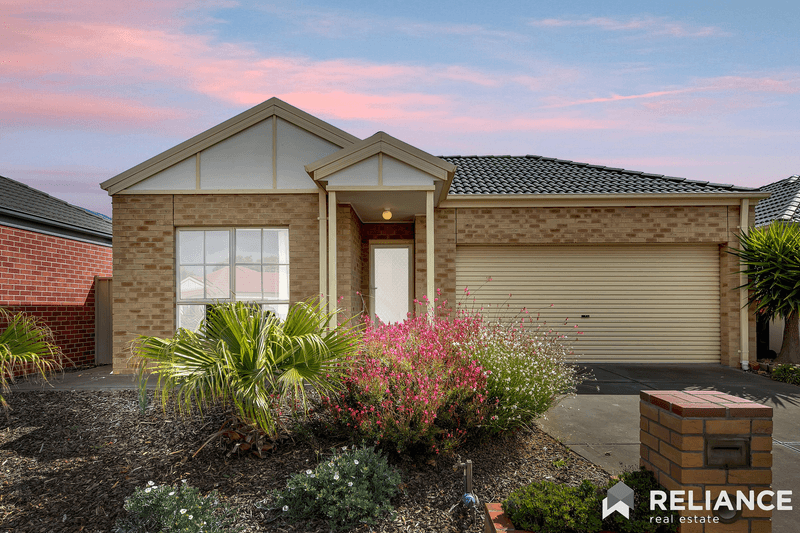 15 Barringo Way, Caroline Springs, VIC 3023