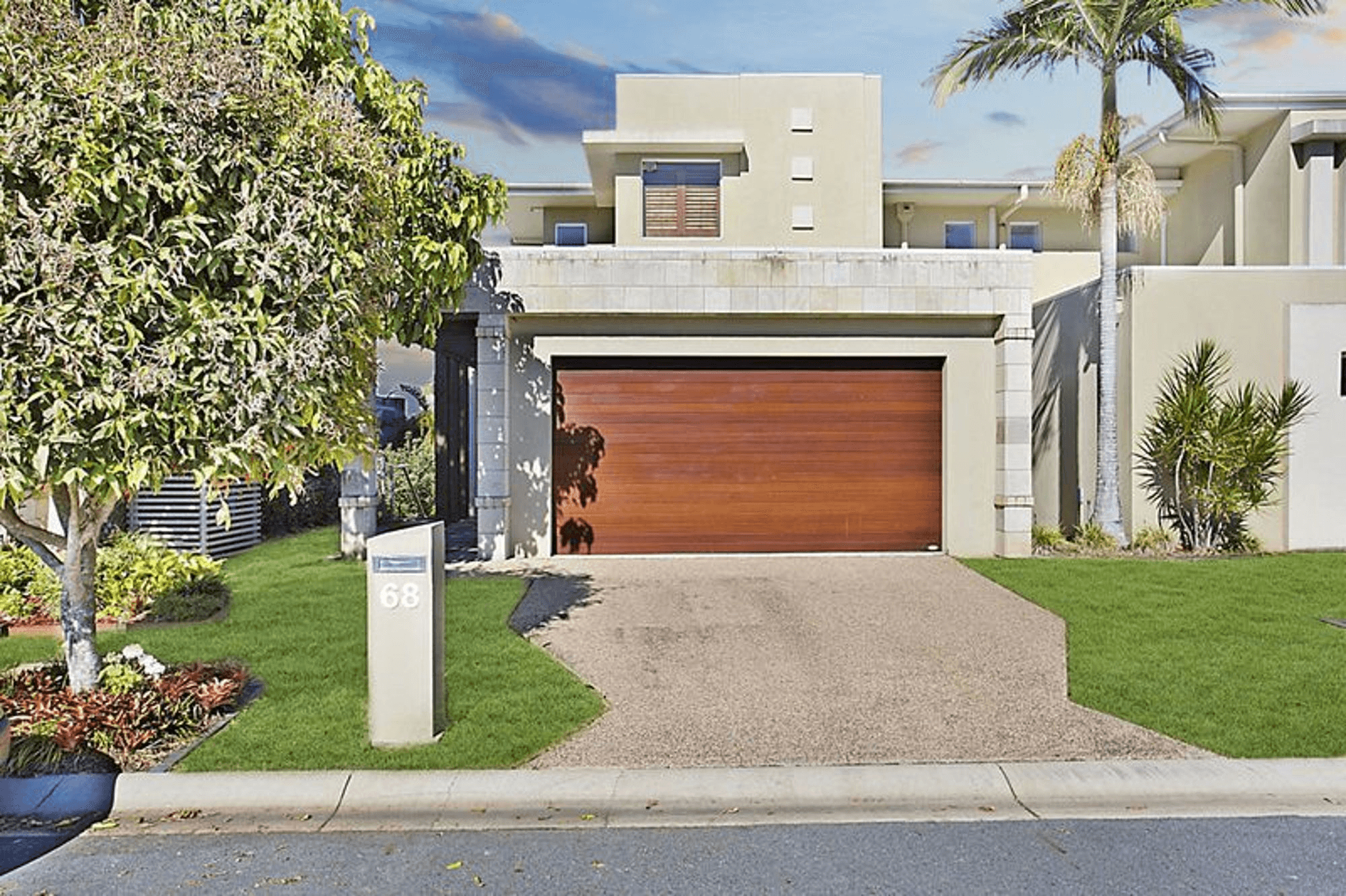 68 Nicklaus Court "Lakelands", MERRIMAC, QLD 4226