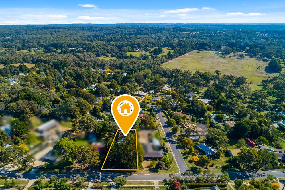 10 Booths Lane, WOODEND, VIC 3442