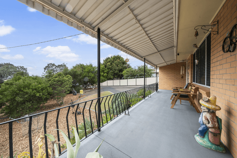 30 Toowoomba Road, OAKEY, QLD 4401