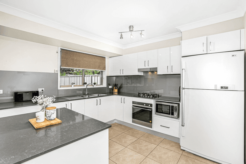 25 Griffin Place, DOONSIDE, NSW 2767