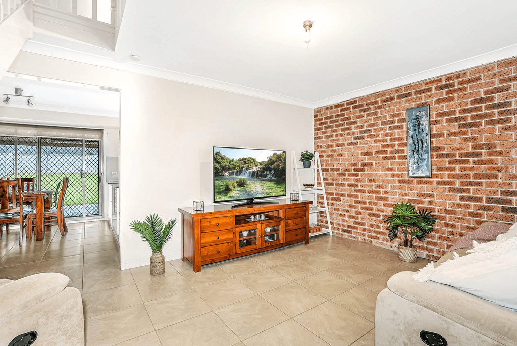 25 Griffin Place, DOONSIDE, NSW 2767