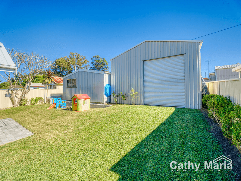 9 Warwick Avenue, MANNERING PARK, NSW 2259