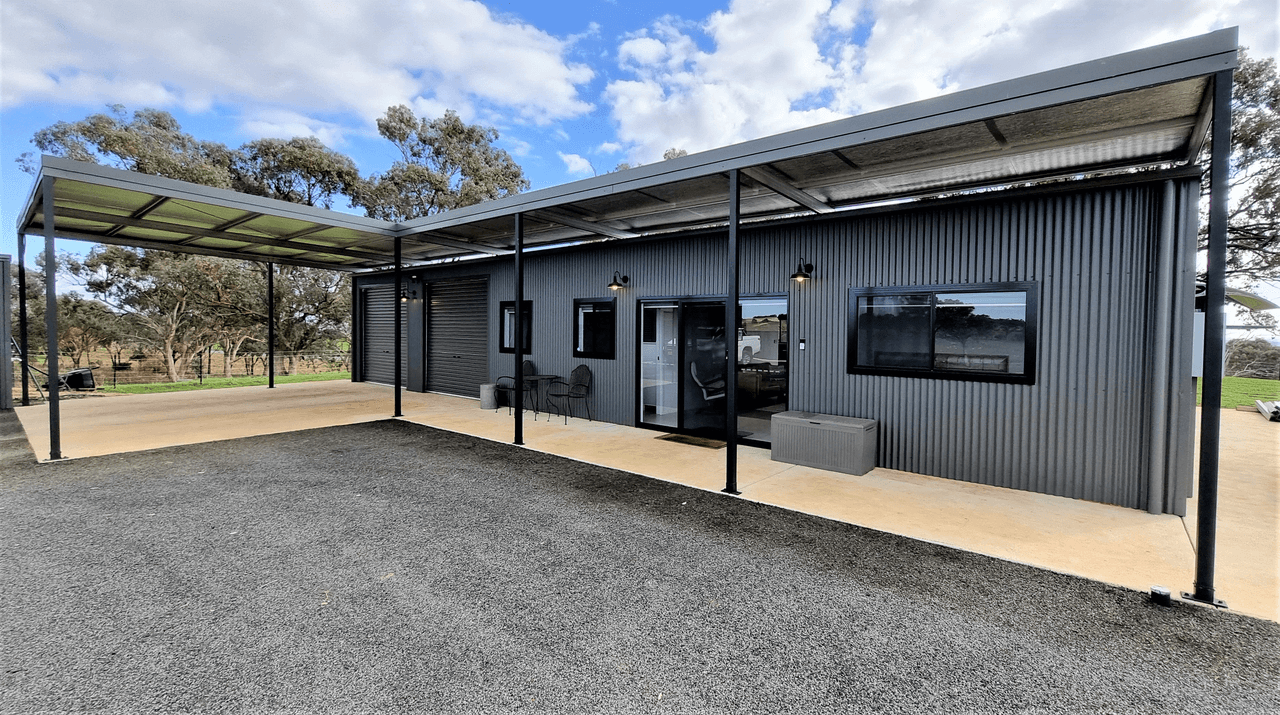 18 Lacey Place, YOUNG, NSW 2594
