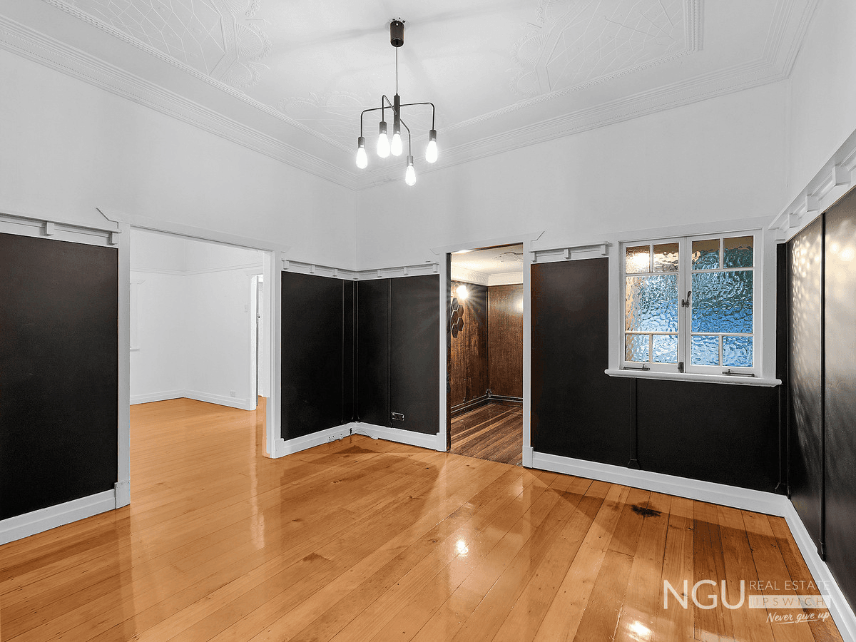 28 Glebe Road, Newtown, QLD 4305